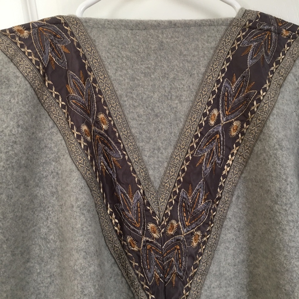 Middle Eastern Robe 2x - Picture 4 of 5